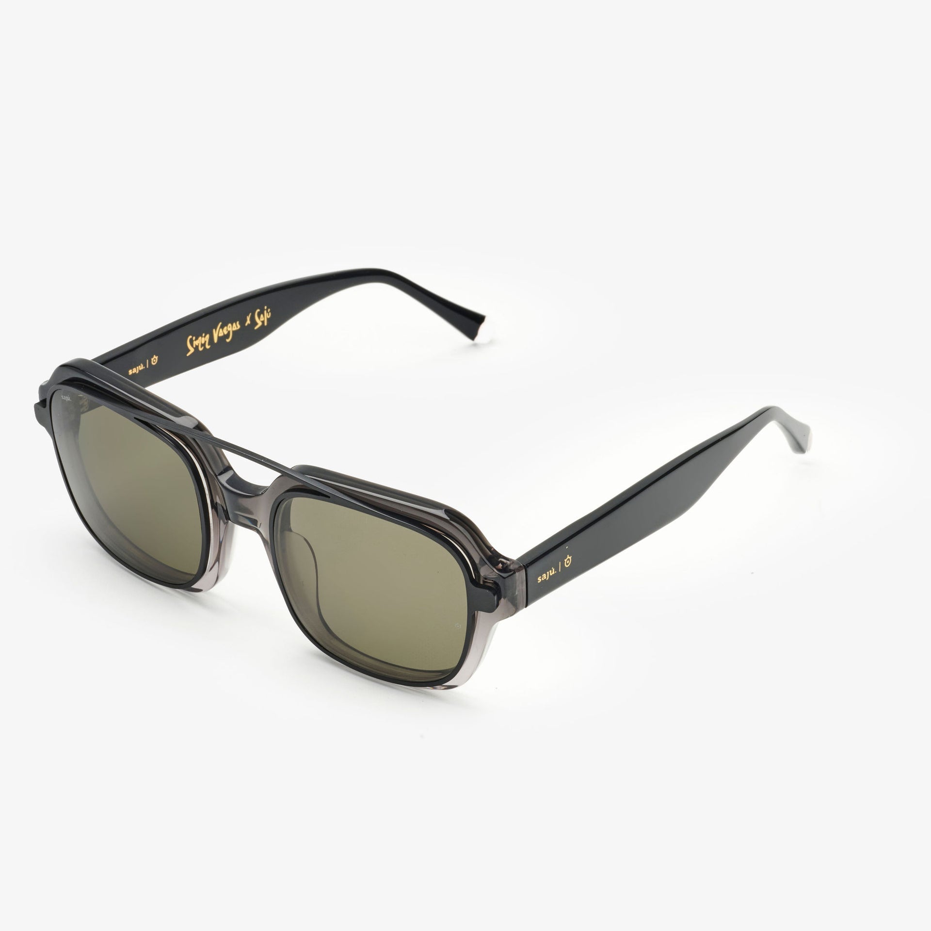 Simón Vargas Gradient Black