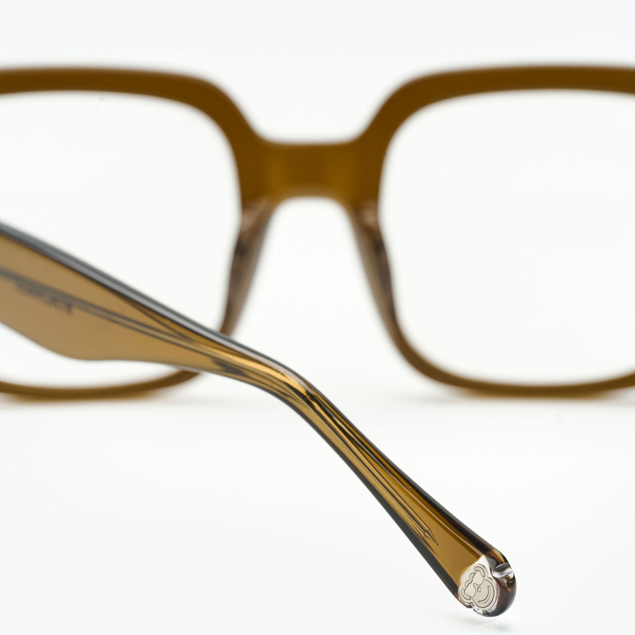 Simón Vargas Clear Olive