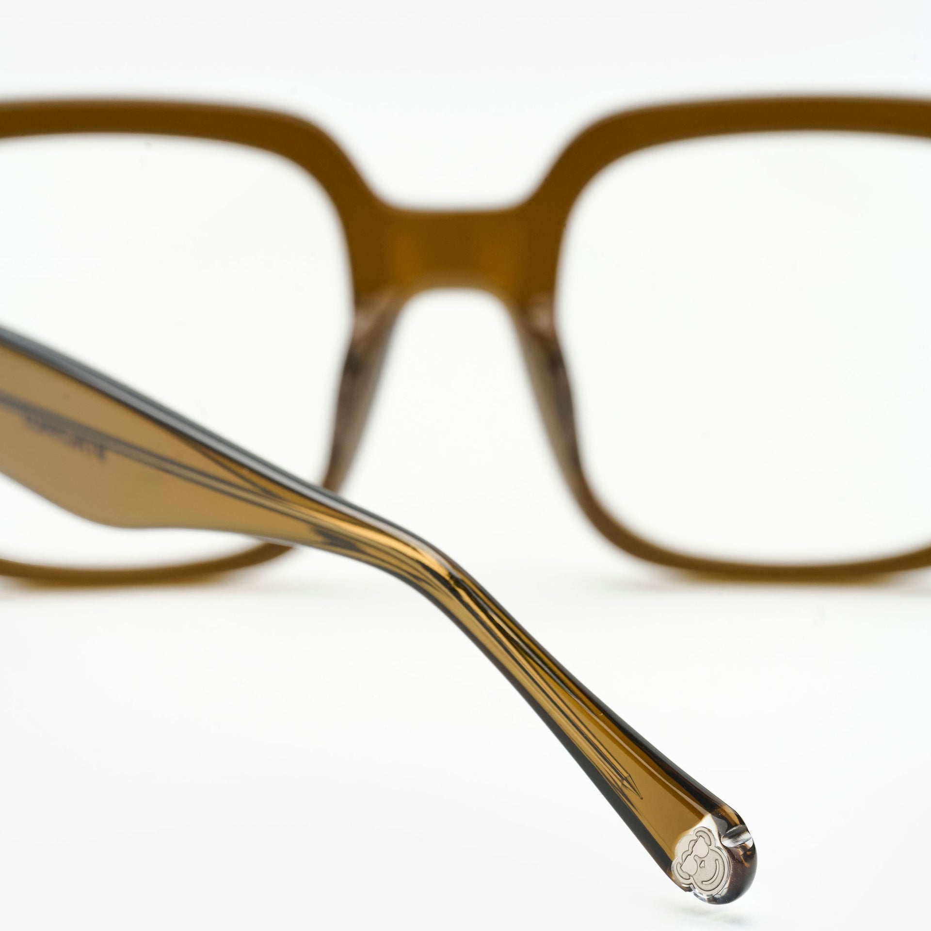 Simón Vargas Clear Olive