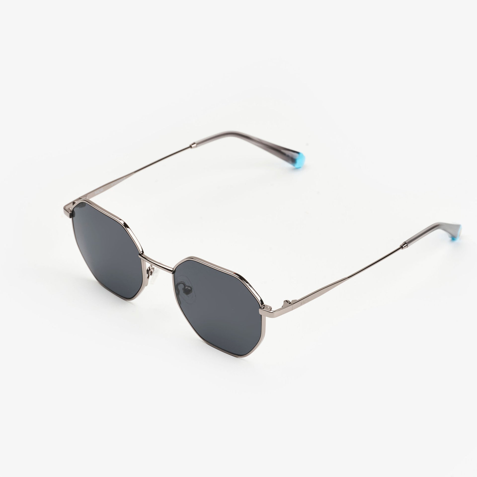 Isola Silver