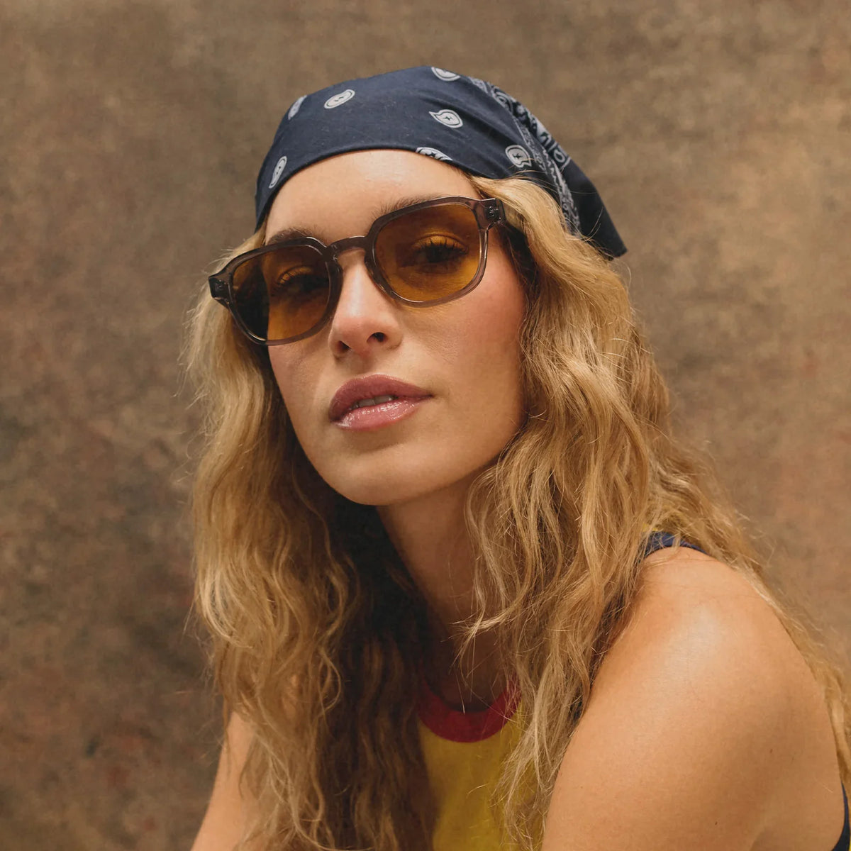 Las Calidosas Gray - Yellow Lens