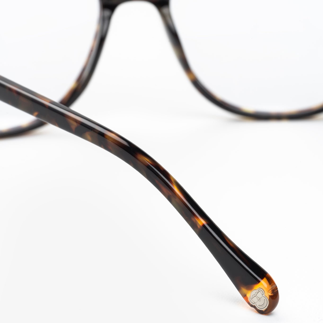 Birdman Dark Brown Formuladas - Sajú Colombia