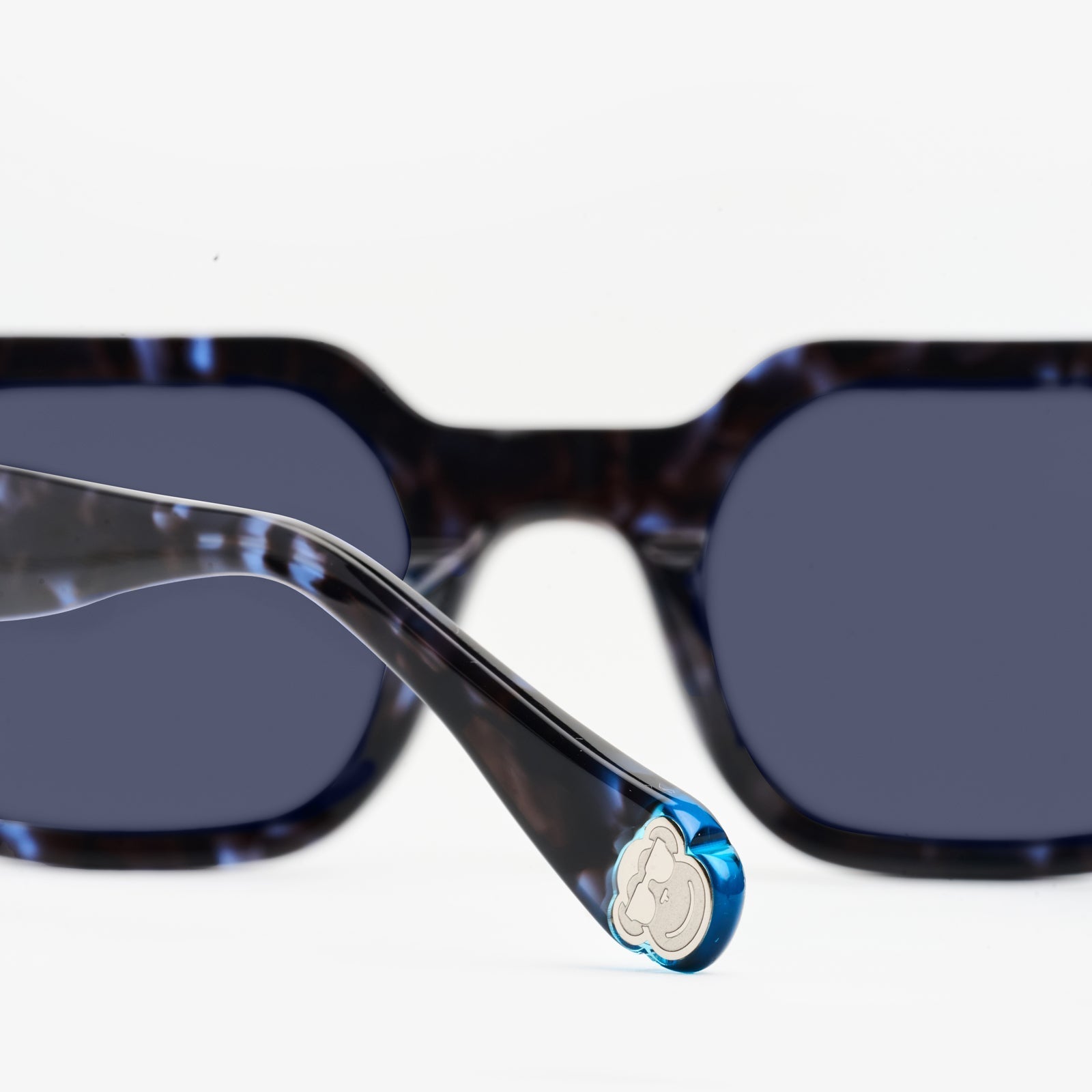 Bloom Black and Blue - Sajú Colombia