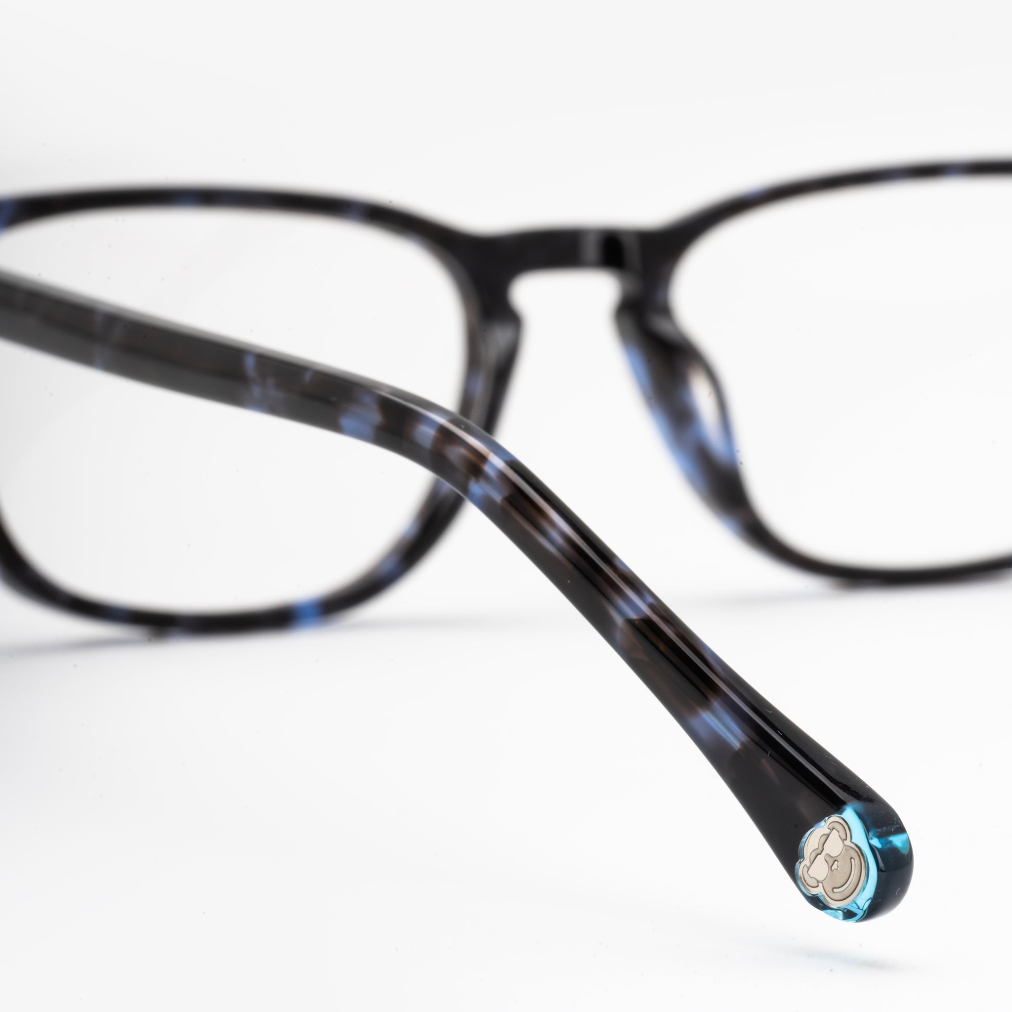 Bullseye Black and Blue Formuladas - Sajú Colombia