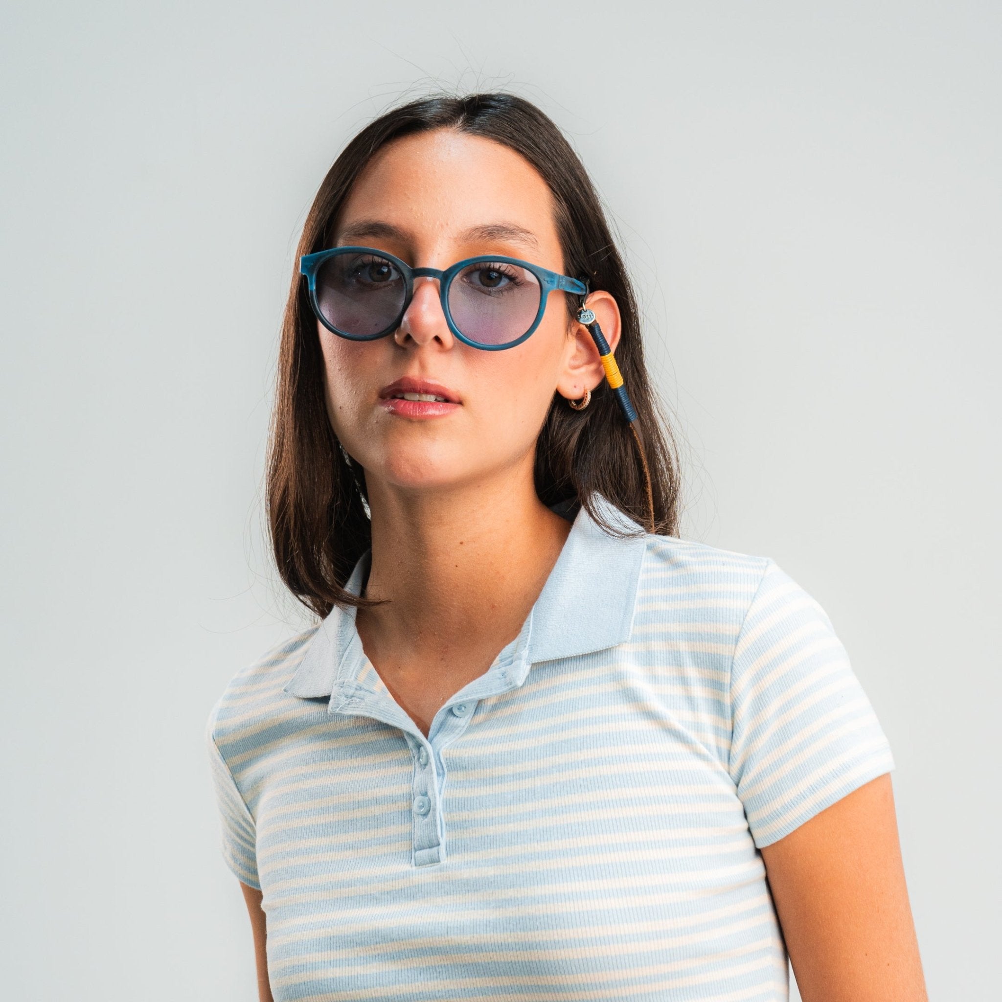 Cuelga Gafas Cuero Bordado - Sajú Colombia