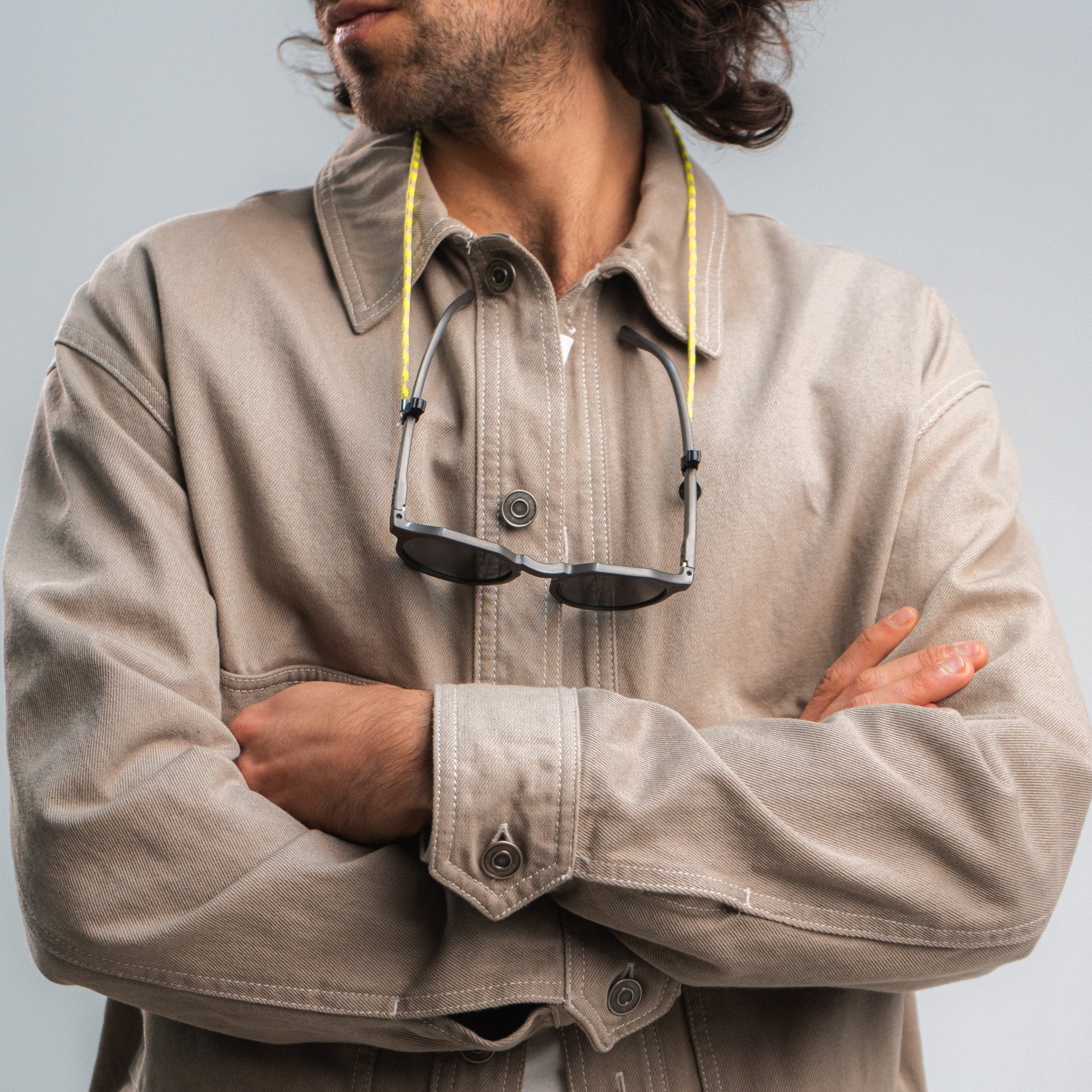 Cuelga Gafas Slim Light - Sajú Colombia