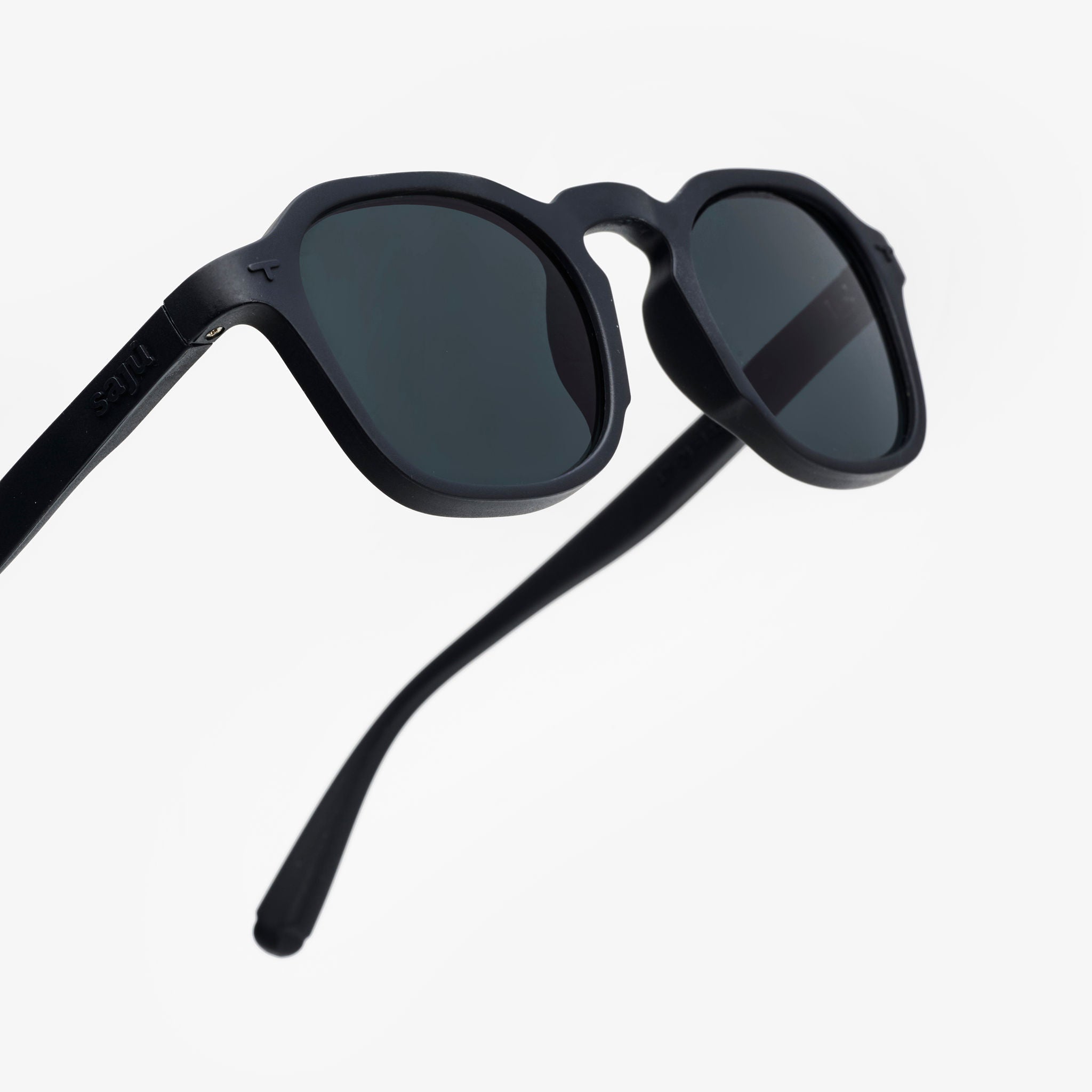 Lup Black - Sajú Colombia