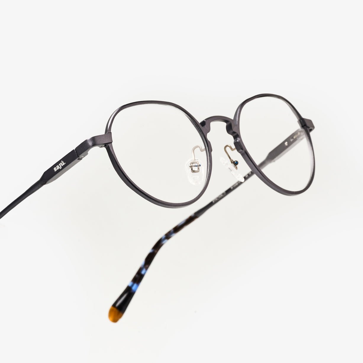 Resort Dark Gray Formuladas - Sajú Colombia