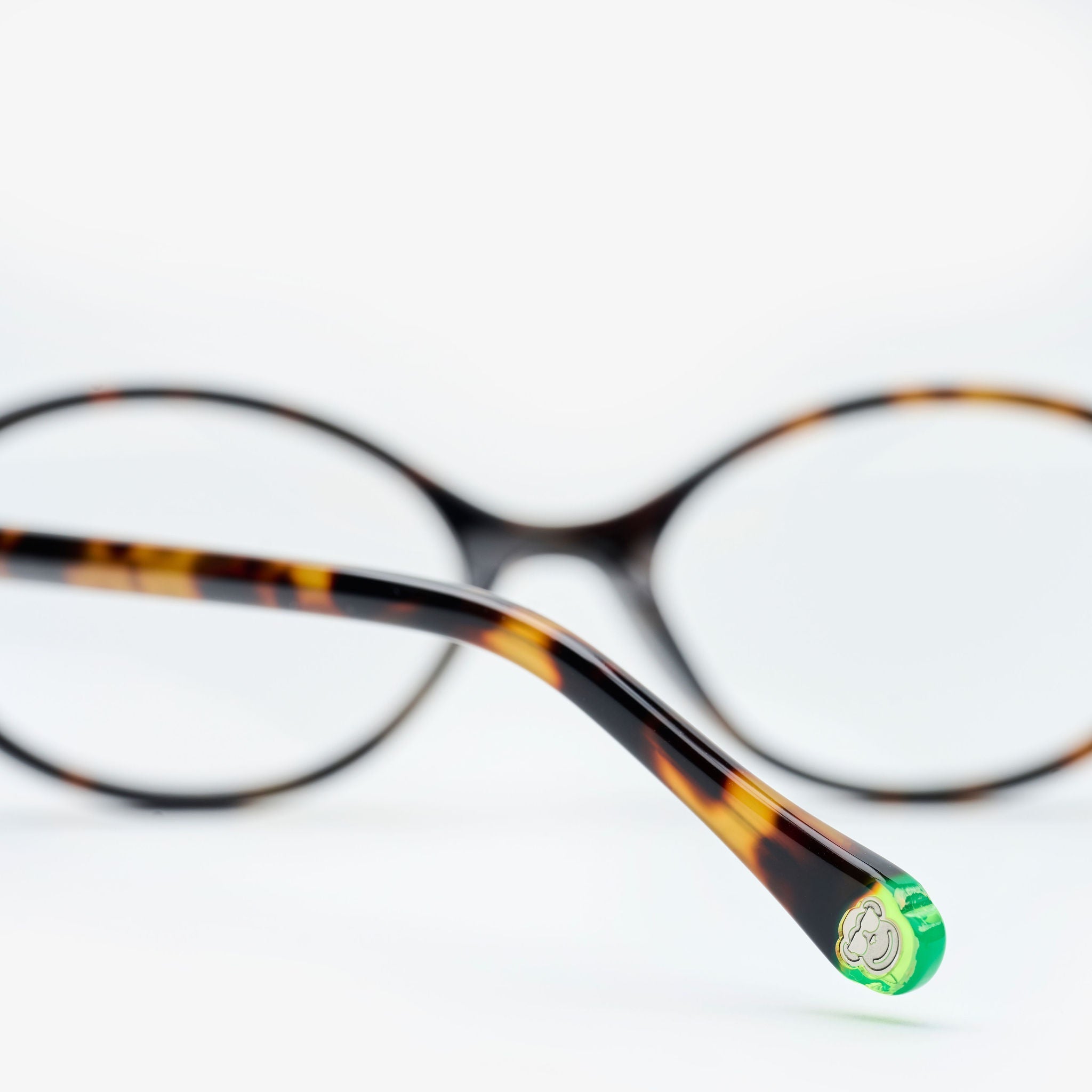 Soho Mid Brown Formuladas - Sajú Colombia