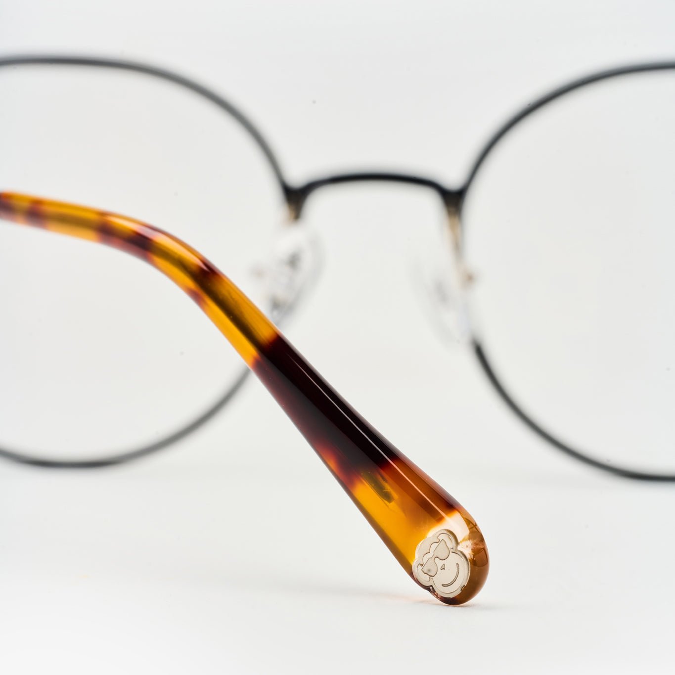 Utopia Matte Black Formuladas - Sajú Colombia