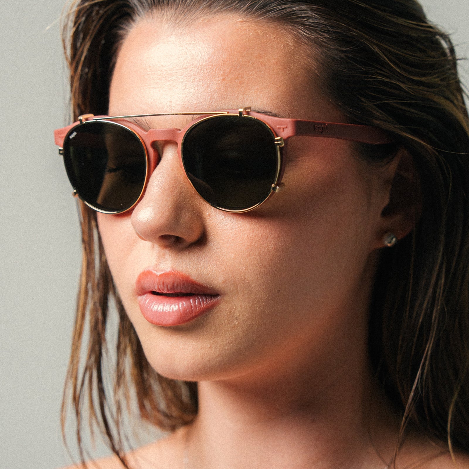 Clip-On - Rocket Gold