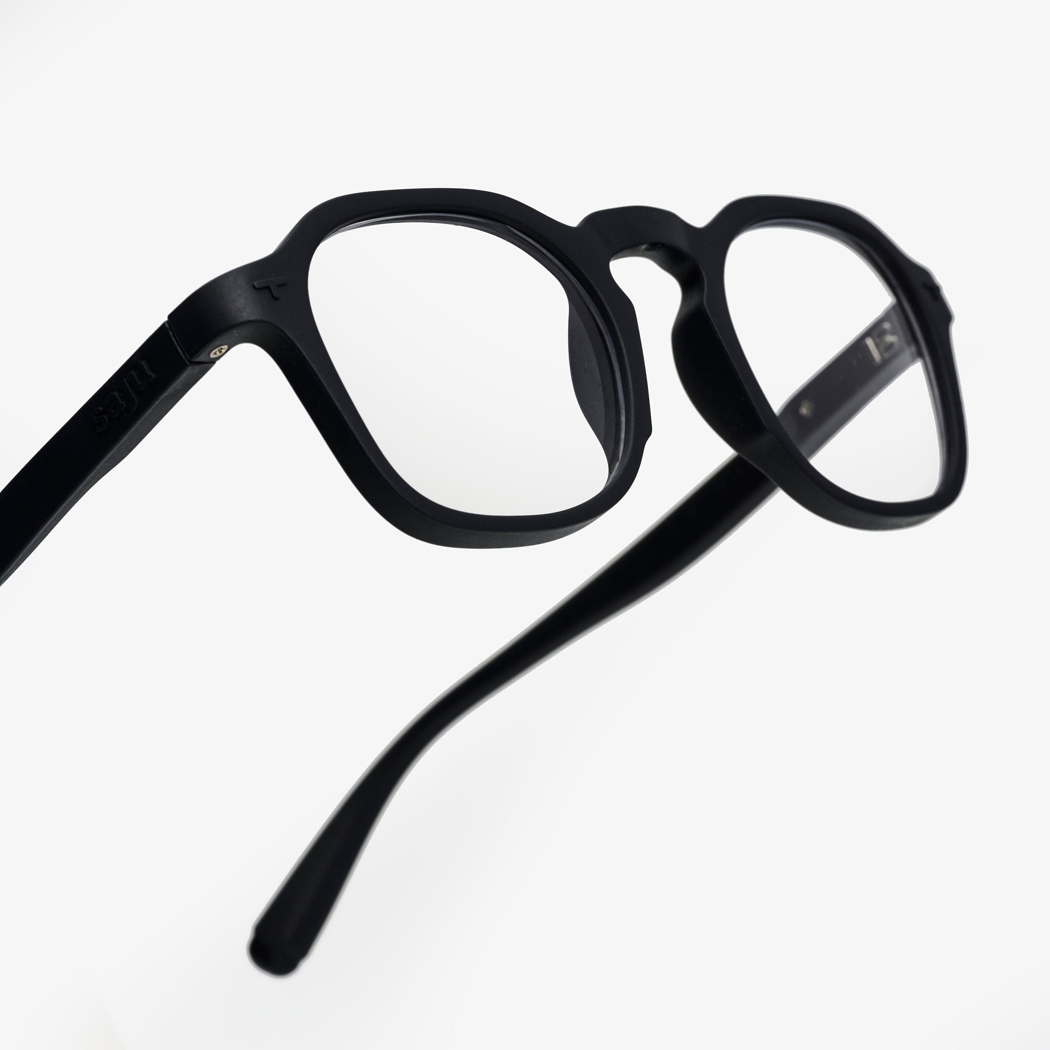 Belucci Black Formuladas - Sajú Colombia