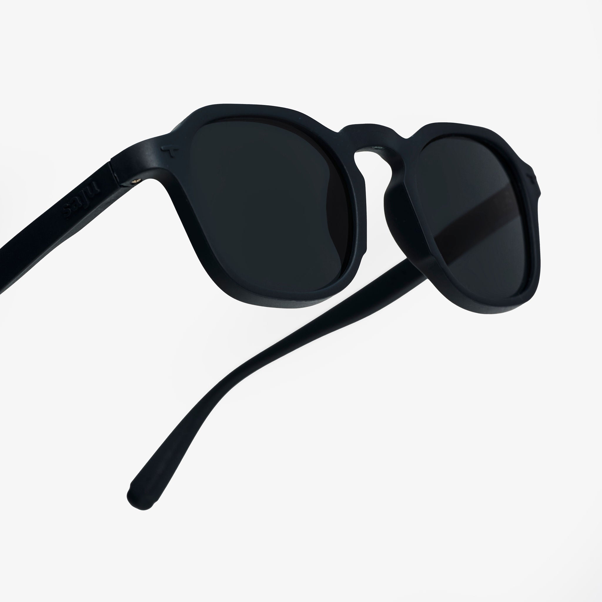 Belucci Black - Sajú Colombia