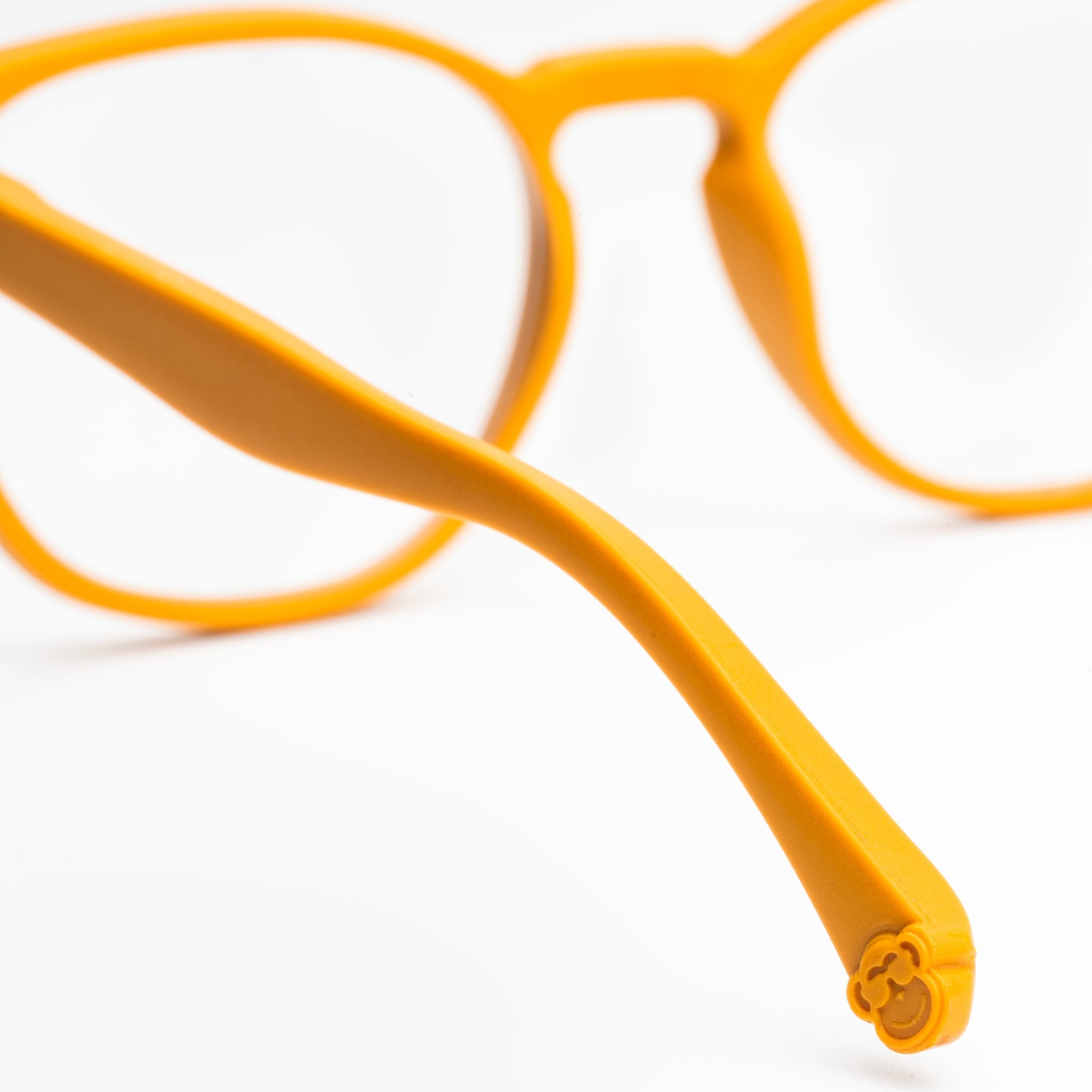 Chelsea Plastico Pantallas • Marco (6 Estilos) - Sajú Colombia