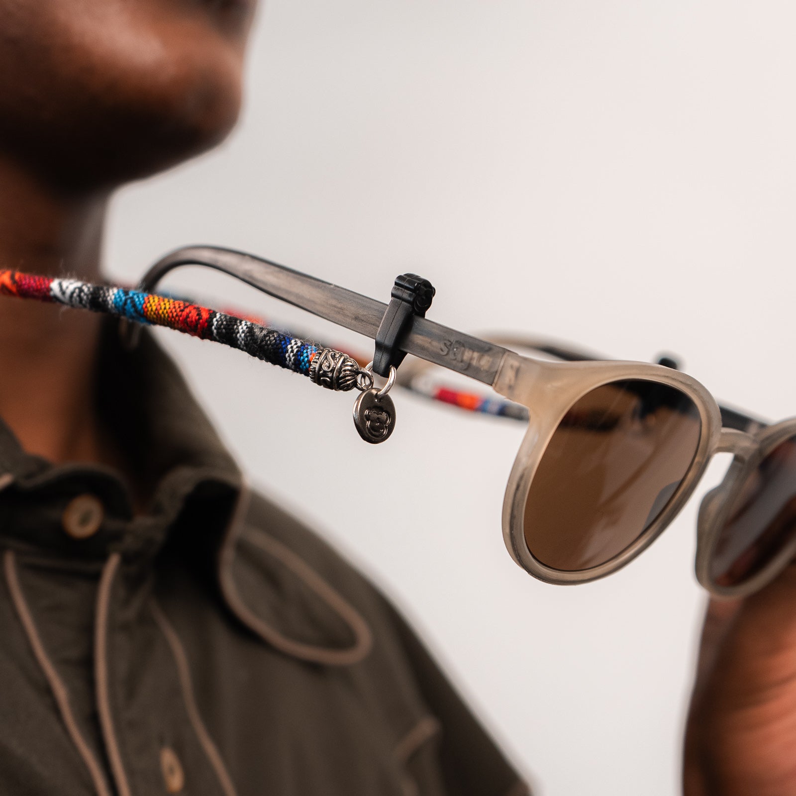 Cuelga Gafas Étnico - Sajú Colombia