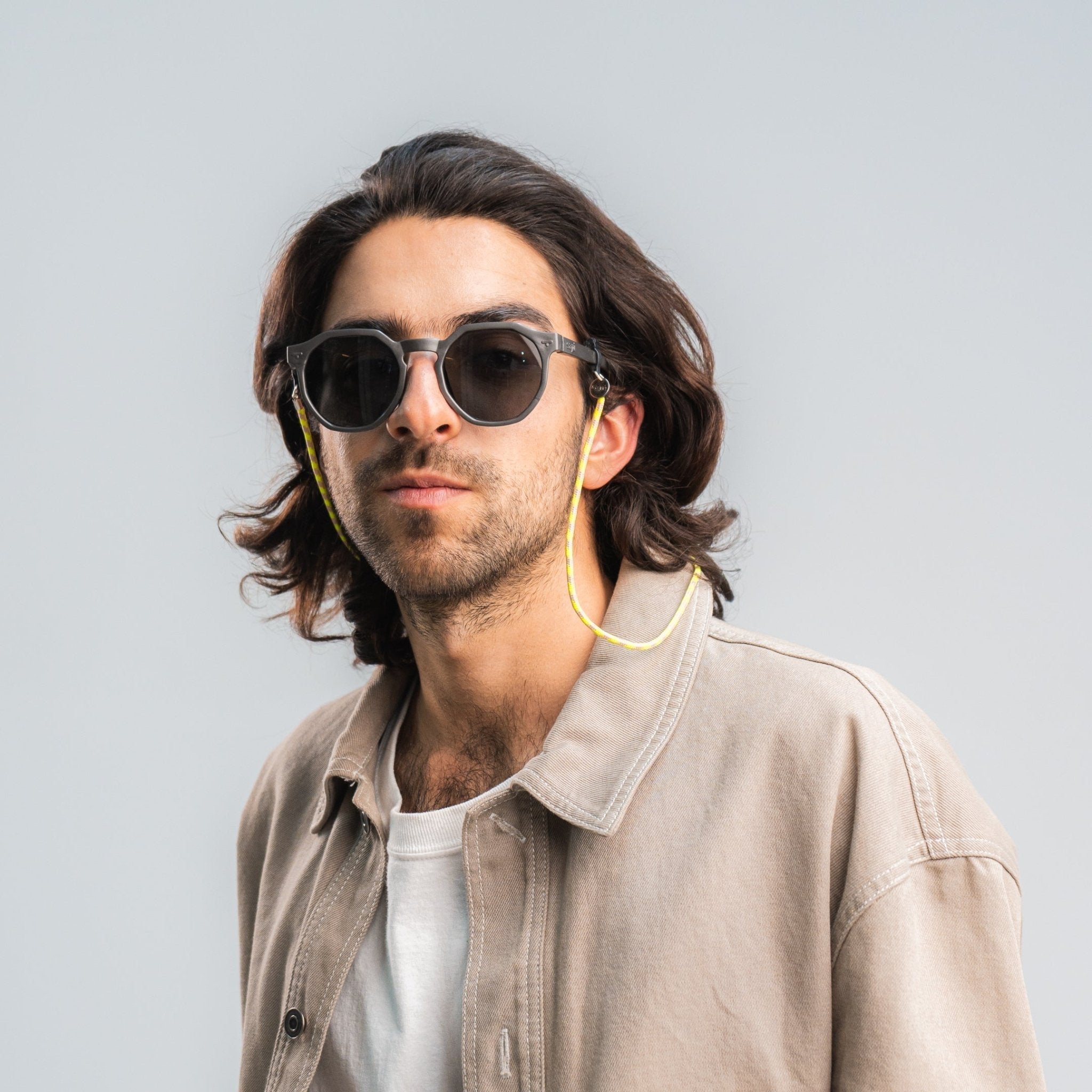 Cuelga Gafas Slim Light - Sajú Colombia