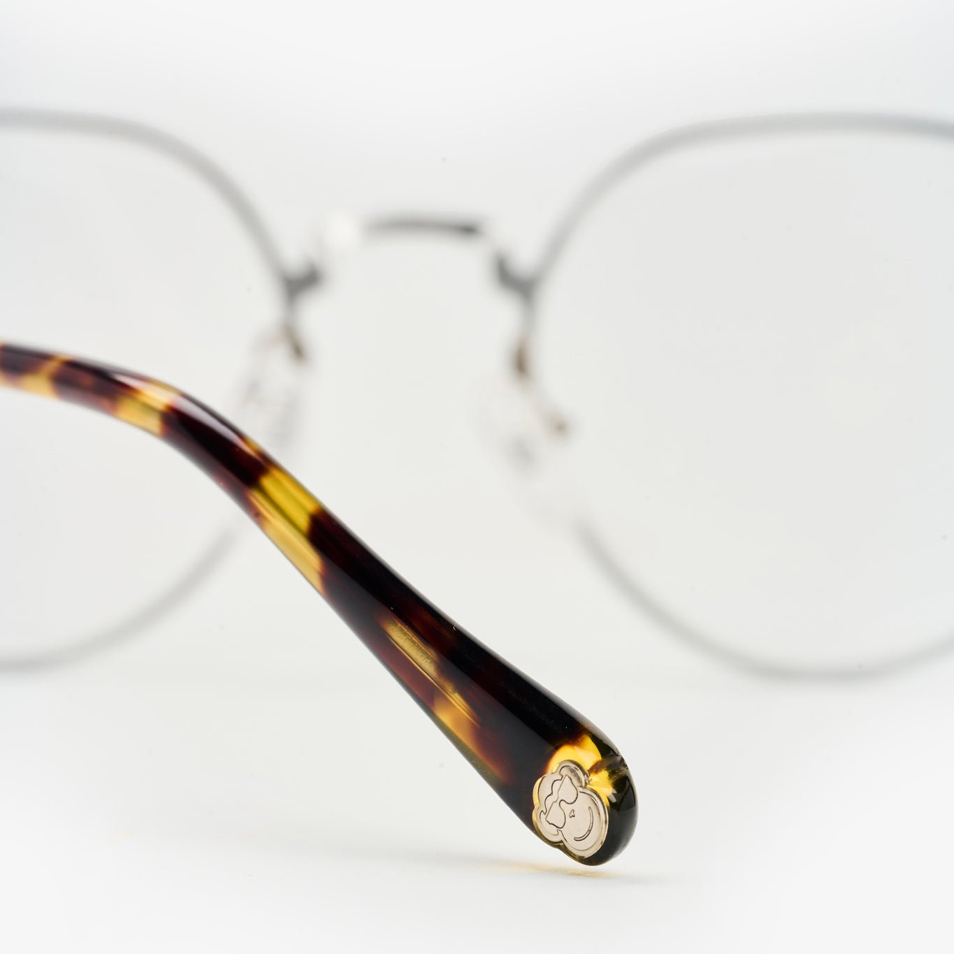 Resort Frosted Silver Formuladas - Sajú Colombia